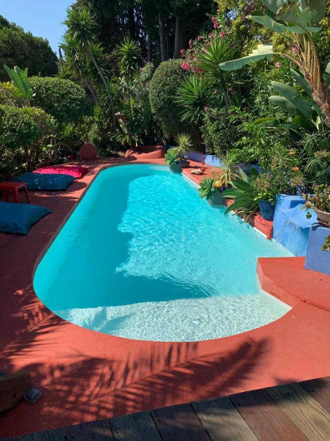 "La Villa Bali", En Bord De Mer A 5 Mn Des Plages Avec Piscine A Cascade, Grand Exterieur Unique Sur Le Theme De Bali Six-Fours-les-Plages Zewnętrze zdjęcie